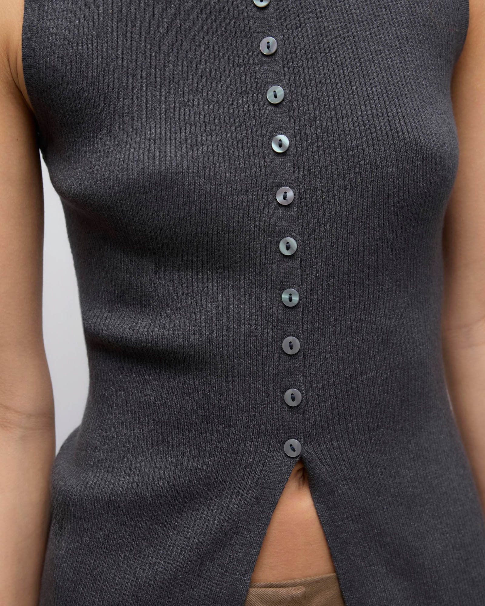 AWUKINO KNIT VEST